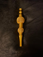 Load image into Gallery viewer, Gold Hookah Tip/Holder
